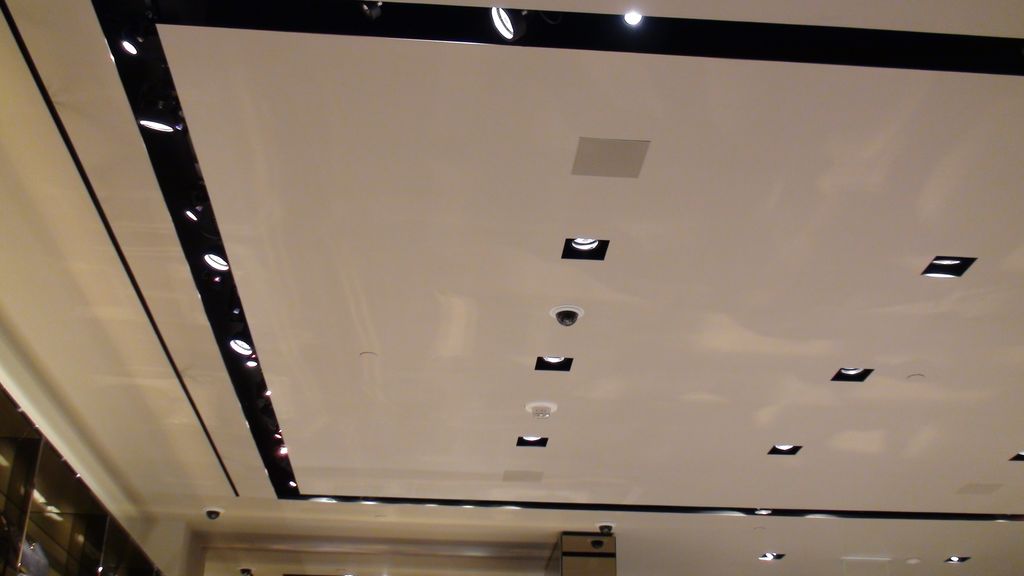 Commercial lighting