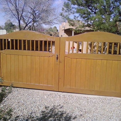 Boyer Project Stain & Marine Varnish Exterior gate
