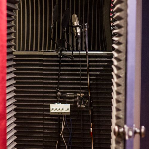 Sound dampened vocal booth, including whisper quie