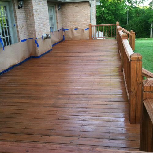 Deck Cleaning and restoration.