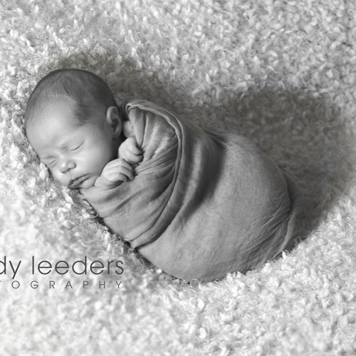 Mindy Leeders Photography l Newborn - Child, Weddi