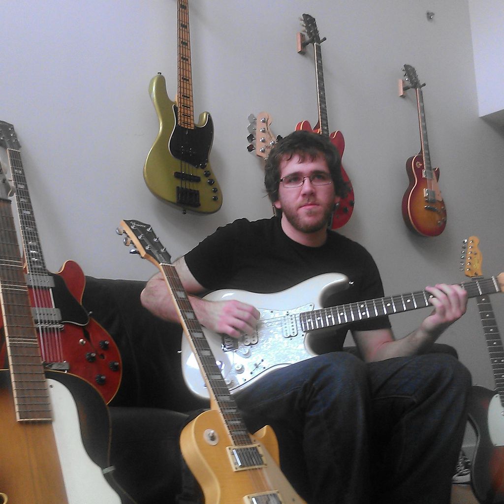 Josh Pikulin Guitar & Bass Instruction