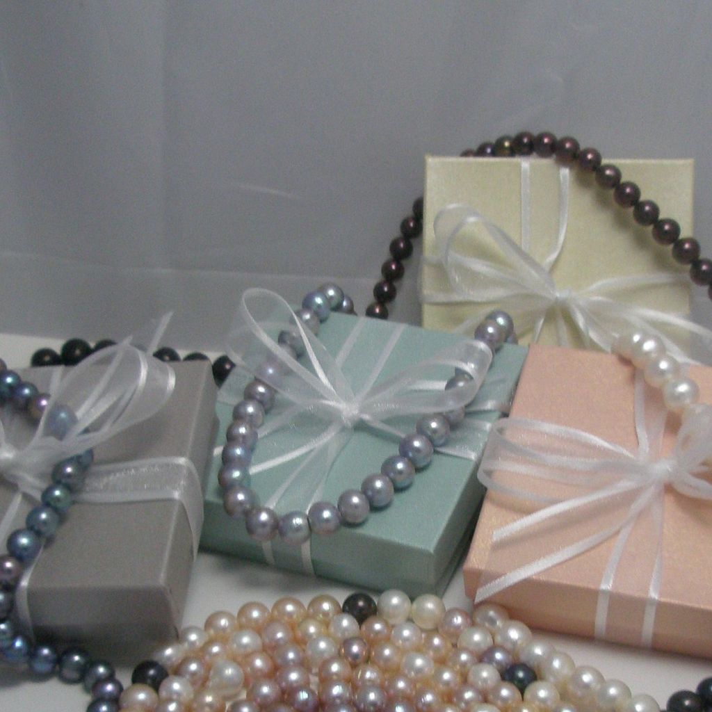 Horae Designs Chicago / Girly Girl Pearls