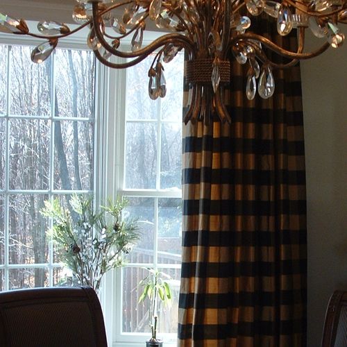 Silk Panels & Crystal Chandelier/Dining Room