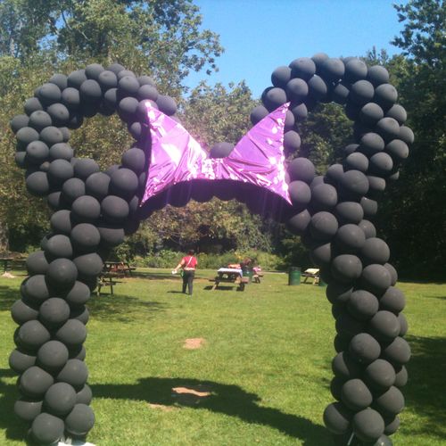 Minnie Mouse Arch