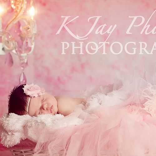 Stunning newborn portraits.  Newborn Photography p