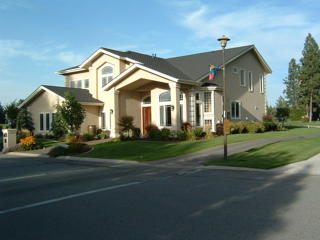 Golf Course Home -
Post Falls, ID