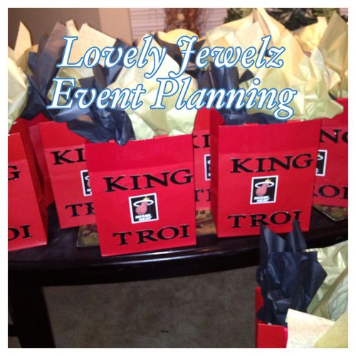 Customized party favor bags created for a high sch