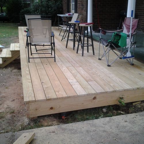 Deck completed on 8/24/2013 for Mr. Chris Bradshaw