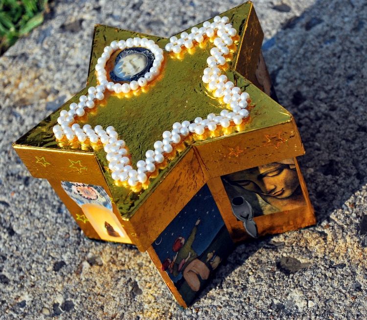The theme of this box was "As Above, So Below".  I