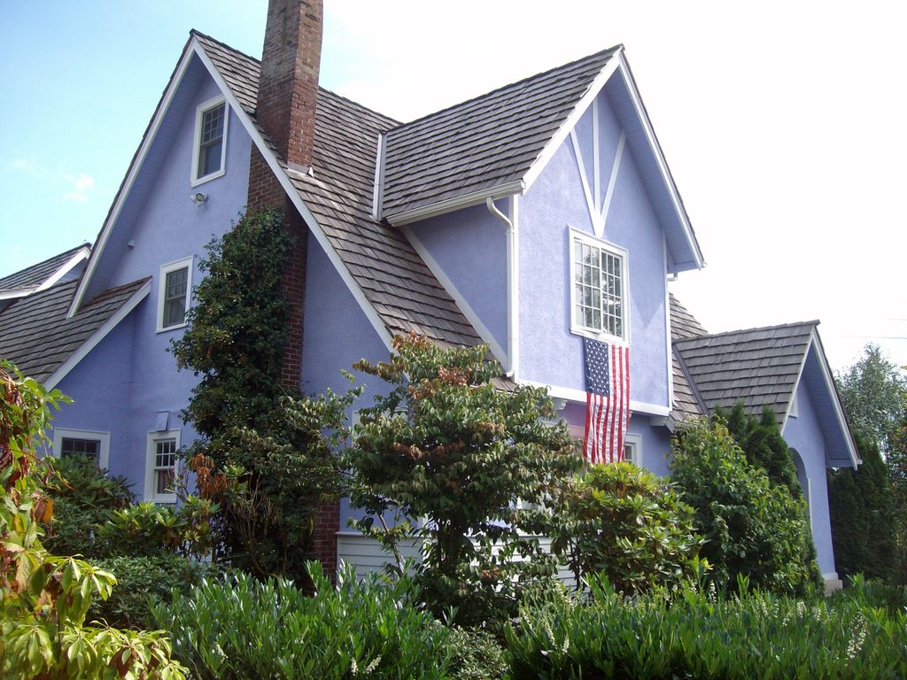 Lavender Craftsman