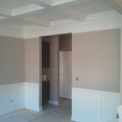 Crown Molding & Wainscoating