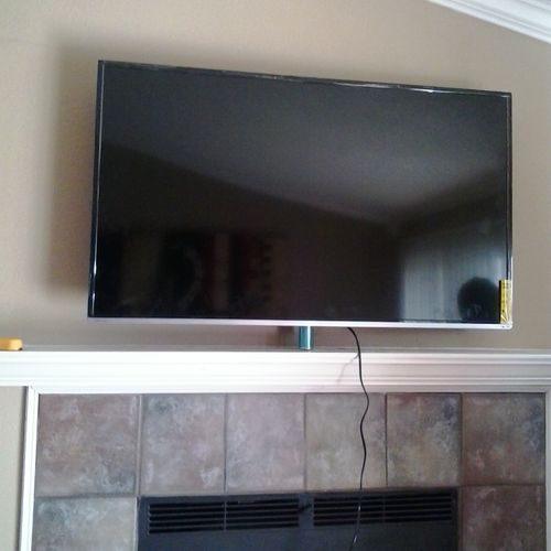 Finished Job of mounting TV to the Wall.
