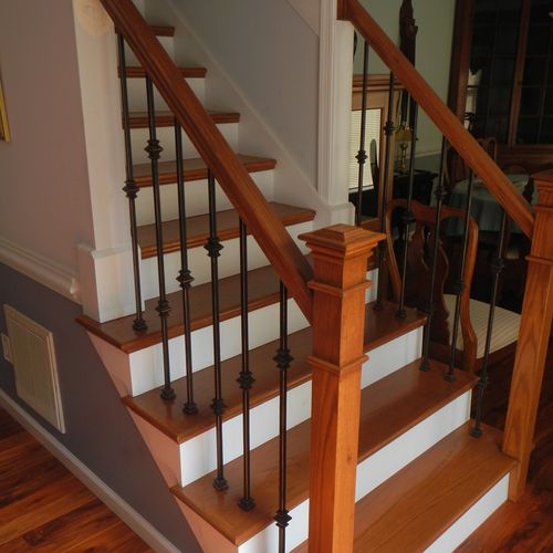 Staircase with oak treads to match the African wal