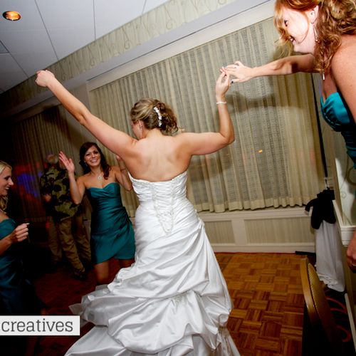 Wedding Bridal Party Dance