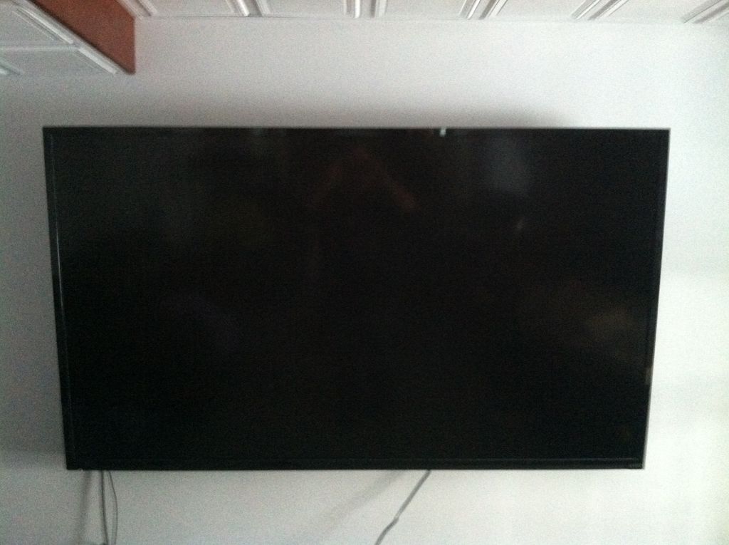 70 in flat screen , home owner choose not to conce