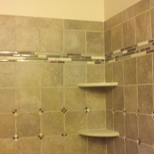 Tile tub/shower surround 