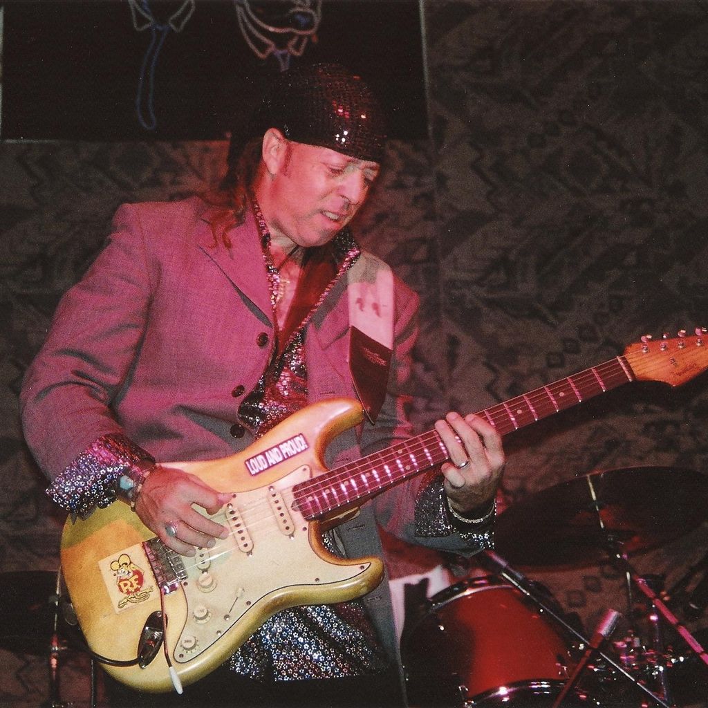 Michael Locke Guitarist