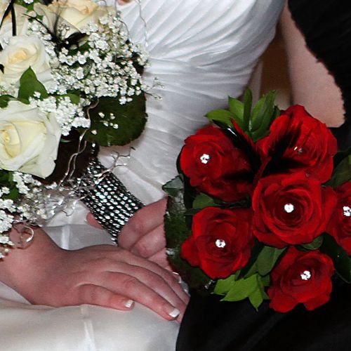 Brides/Bridesmaid roses