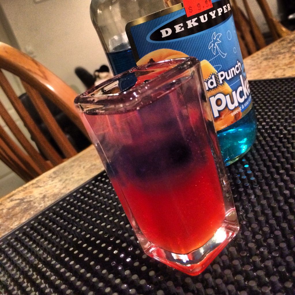 Our new shooter! We mix up fun cool looking drinks
