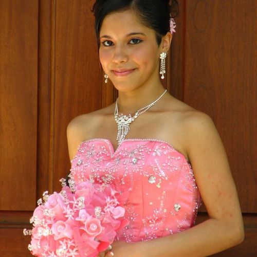 Quinceanera photos to make your day unforgettable.