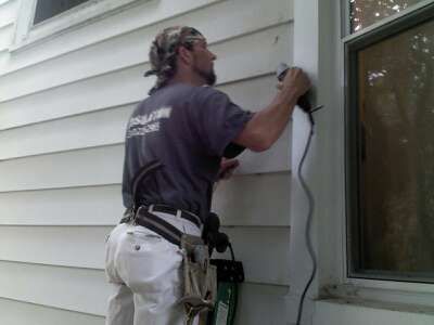 Cutting lock on aluminum siding