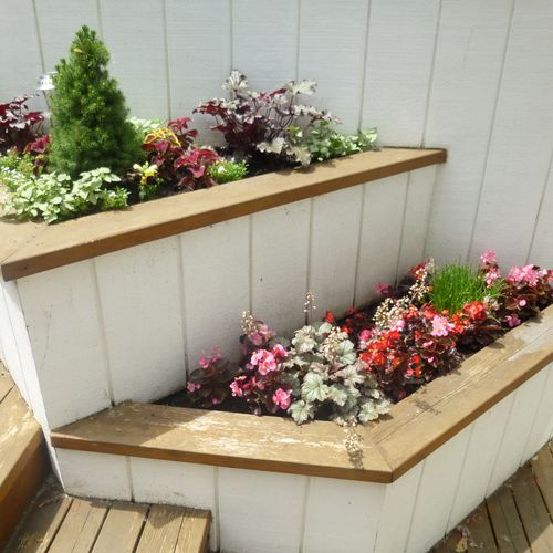 Designed and installed a large deck planter system