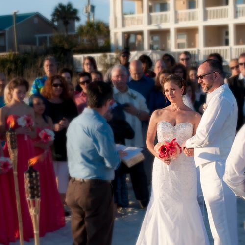 Gorgeous beachside wedding on Beautiful Panama Cit