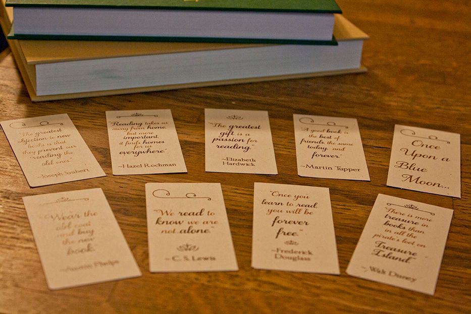This is a picture of some bookmark business cards 