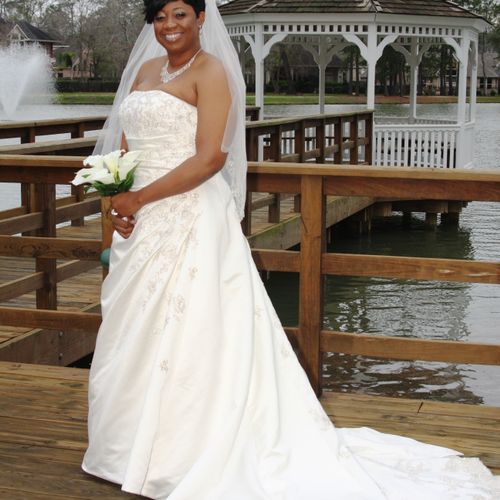 Bridal portraits throughout the greater Houston ar