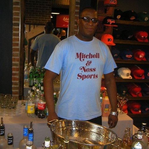 I bartender the new opening of the Mitchell & Ness