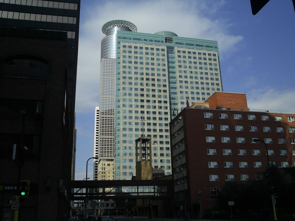 COMMERCIAL EPDM  MEMBRANE ROOF DOWNTOWN MPLS MN