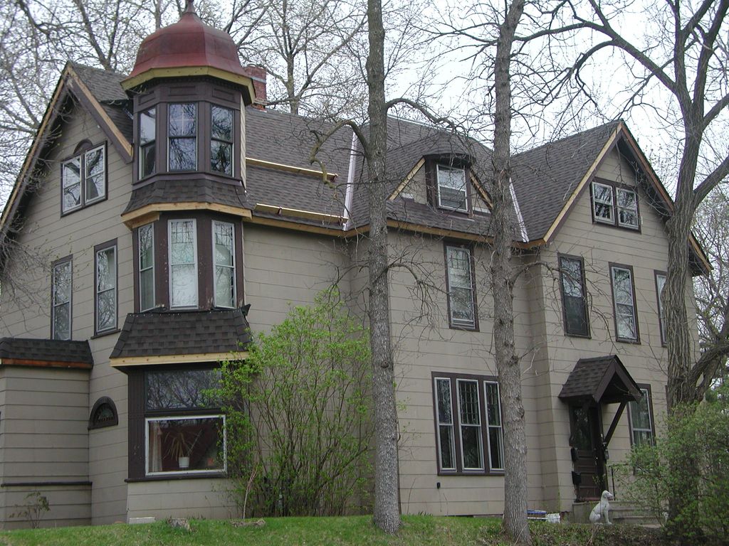 HISTORIC RESTORATION OF 1880S HOME IN ST ANTHONY N