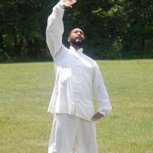Qigong - Exercise which coordinated body posture a