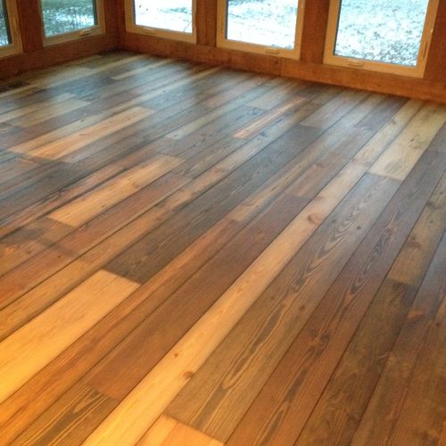 Reclaimed pine flooring, variable width with lots 
