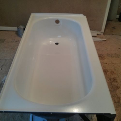 Tub after it has been refinished