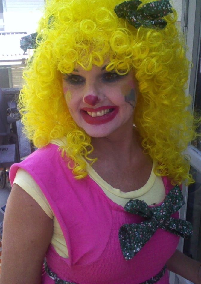 Candy Curls the Clown