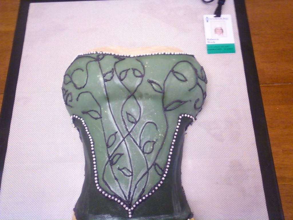 1/2 Chocolate, 1/2 Vanilla cake with butter cream 