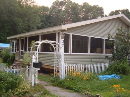 Finish with fully enclosed L shaped farmers porch