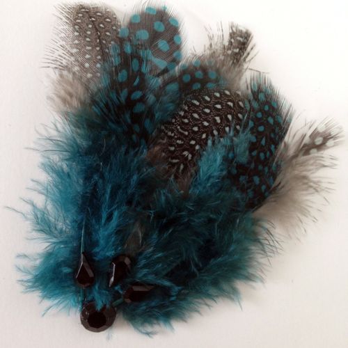Flapper style feathers with alligator hair clip