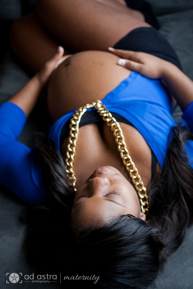 Maternity session in Overland Park, KS.