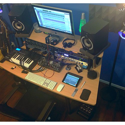 Phoenix Sound Recorders
Production Suite