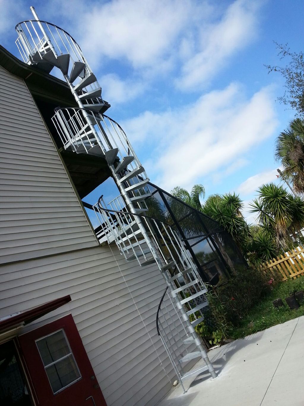 Installation of spiral stairs,Aluminum,steel & woo