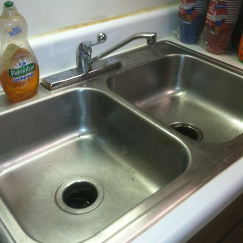 Kitchen Sink Hoarding Clean Up After