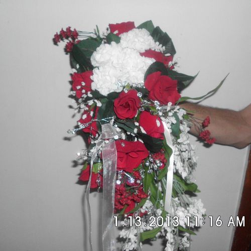 photo of a flower that was made from the Wedding O