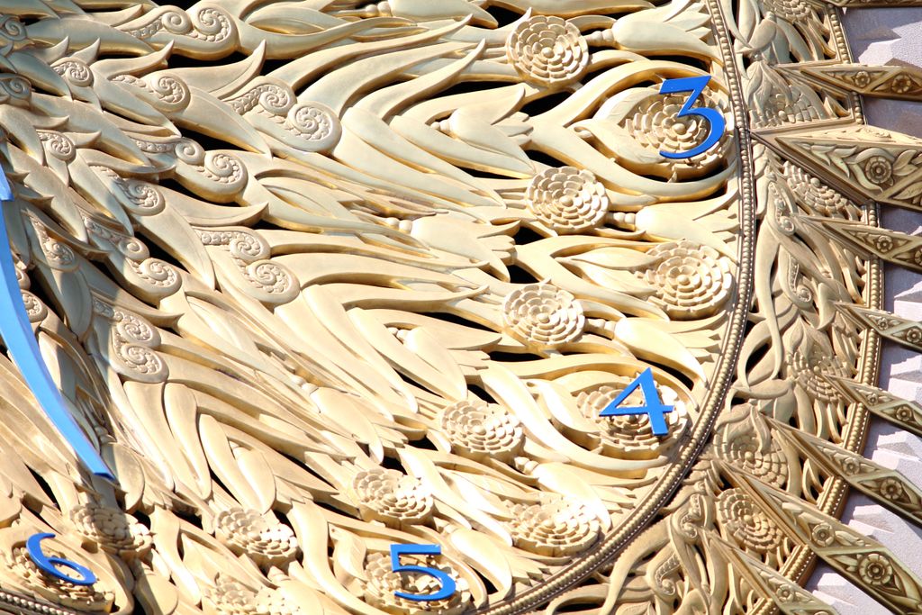Clock Of Gold
