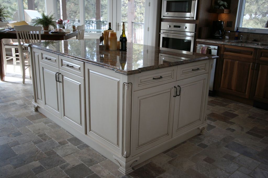 Kitchen Islands and Specialty Cabinets