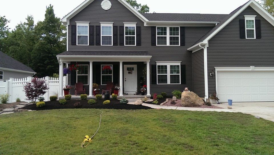 fixed this whole front yard. raised the beds new e