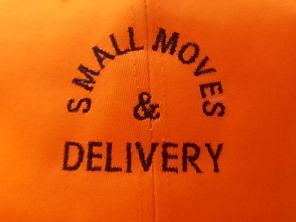 SMALL MOVES AND DELIVERY