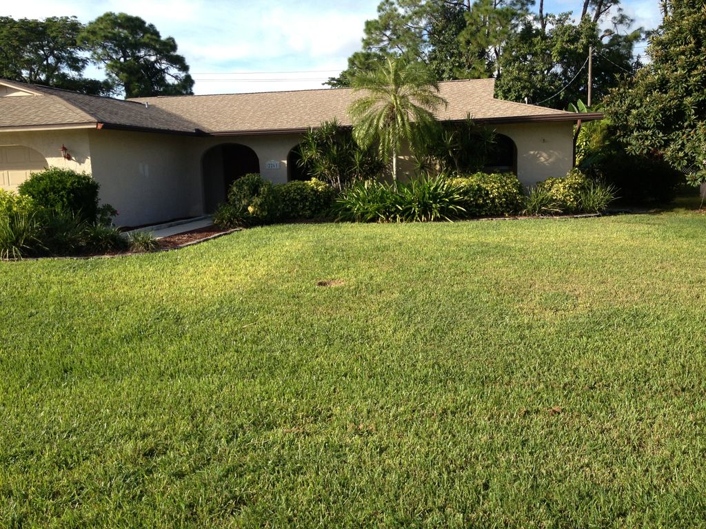 south Fort Myers, Villas.